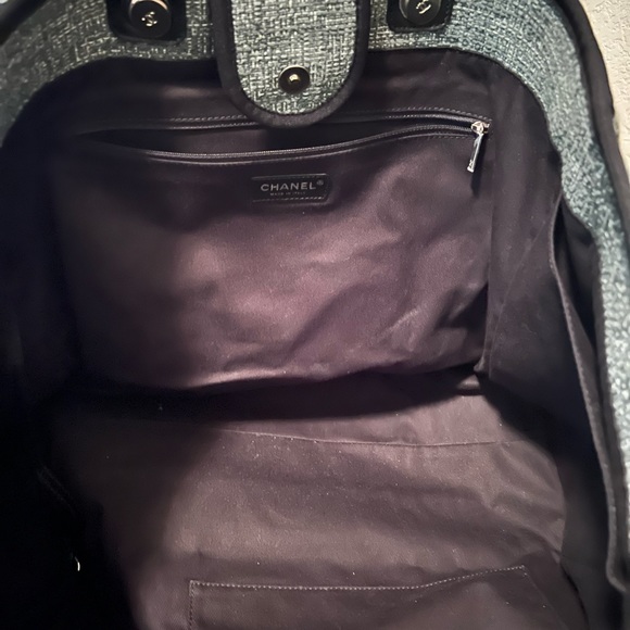 Chanel Deauville X-Large Dark Grey Tweed - Picture 10 of 15
